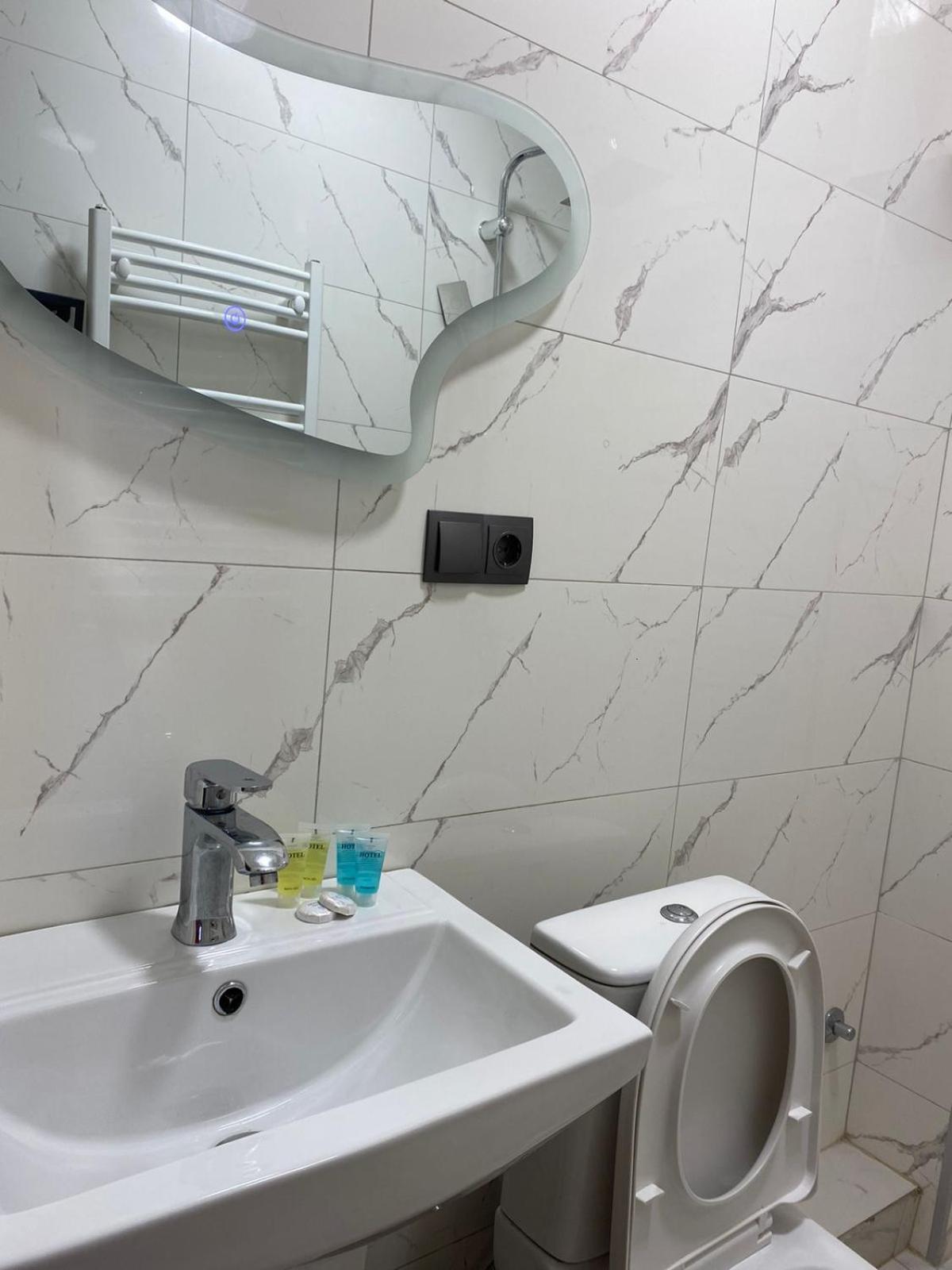 Boutique Hotel Raqwine Tbilisi Bagian luar foto