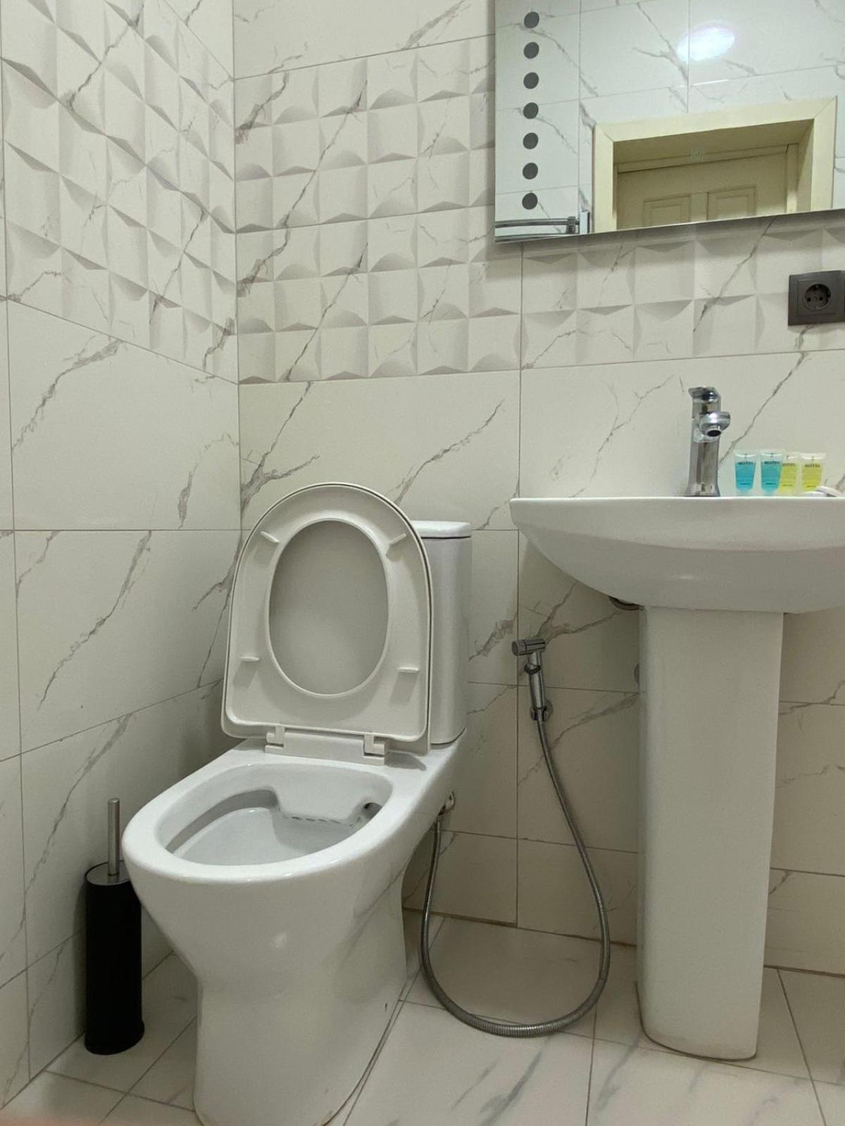 Boutique Hotel Raqwine Tbilisi Bagian luar foto
